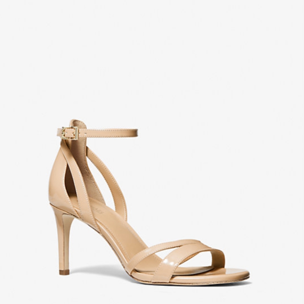 Michael Michael Kors Size 8M